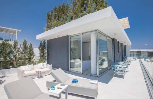 Protaras Villa | Olivine Pearl OL3