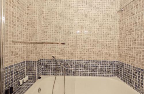 Marousi Apartment | Omorfokklisias by Verde Apartments