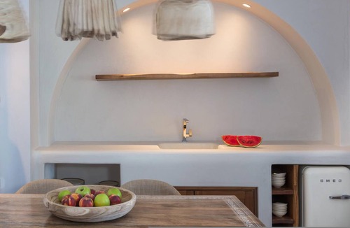 Pyrgos Villa | One Bedroom Panoramic - White Co