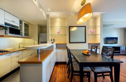 Silom Apartment | One Bedroom Suite