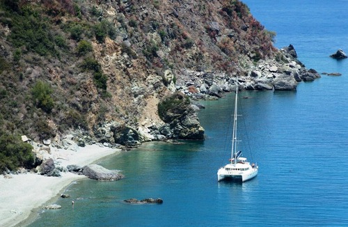 Livadi House | One step from the sea and the mountain.