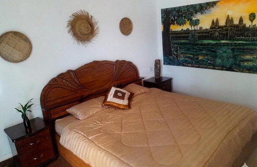 Kampot Bed & Breakfast | Orchid bokor family guest house