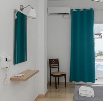 Kamari Apartment | Oscar Hotel