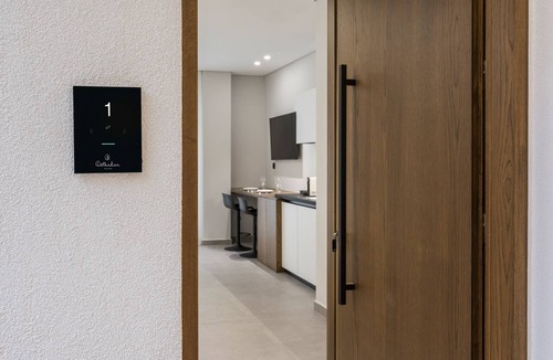 Agia Marina Hotel | Ostrakon Suites