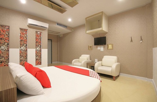 Bang Phlat Hotel | OYO 1002 Pinklao Resort