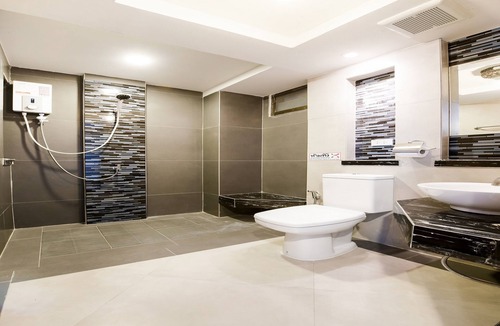 Central Pattaya Hotel | OYO 458 Nakorn Siam Boutique