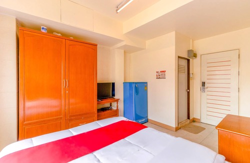 Ratchathewi Hotel | OYO 583 Sweethome Guest House