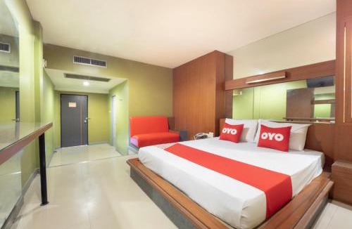 Chonburi Hotel | OYO 75382 Chonburi Hotel