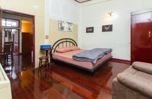 Takua Pa Hostel | OYO 75469 Baan Kong Hostel