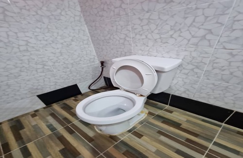 Saen Saep Hotel | OYO 75487 Prang Thip 306 Resort