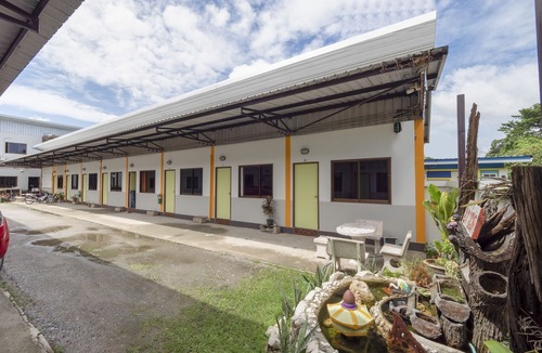 Pong Hotel | OYO 893 Aura Vintage