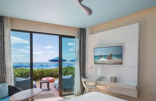Chaweng City Center Hotel | OZO Chaweng Samui