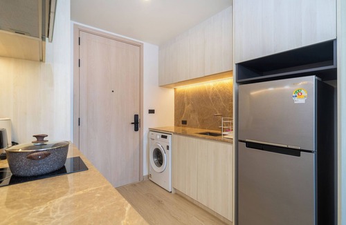 Laguna Apartment | Ozone 1BR Signature Junior Suite