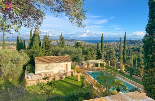 Corfu Villa | Paleopetres La Chataîgne - large private pool - sea views - total privacy -
