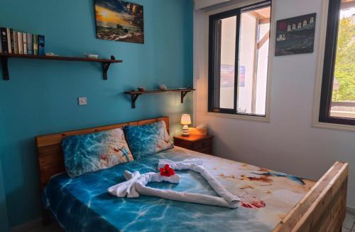 Pervolia House | Palm garden paradise