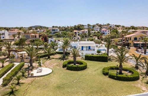 Vagia Villa | Palmaya Villa, unique seafront experience