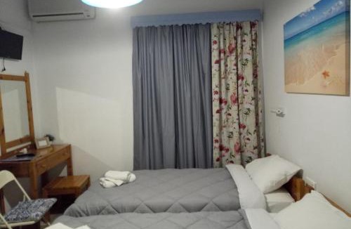 Poros Apartment | Panos Studios