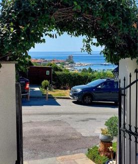 Ouranoupoli Apartment | Pansion Irini