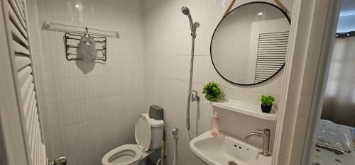 Bang Phut Apartment | Papa house blue