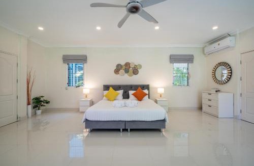 Thai Mueang House | Paradise House Pool Villas - Near Thai Mueang Beach