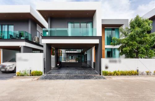 Nong Prue Villa | Paradise Private Pool Villa Pattaya - 4 Ensuite Bedrooms