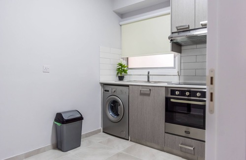 Kalo Chorio Apartment | Paradise Promenade Apartment