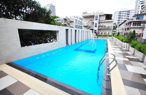 Ploenchit Hotel | Parinda Hotel - near Benjakitti Park & Queen Sirikit National Convention Center
