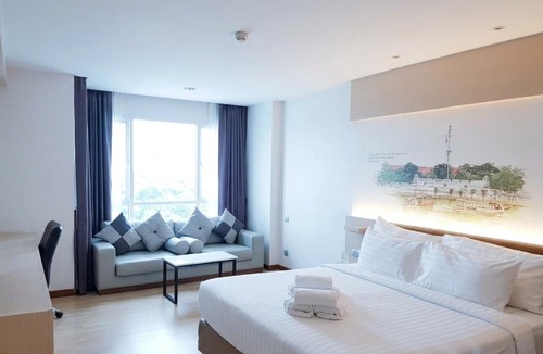 Ploenchit Hotel | Parinda Hotel - near Benjakitti Park & Queen Sirikit National Convention Center