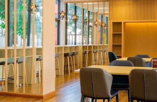 Ruessei Kaev Apartment | Park Land Condo TK