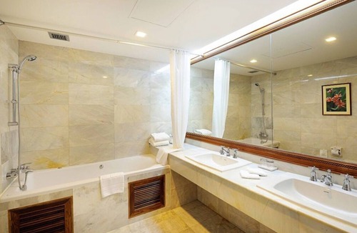 Patong Hotel | Partial Seaview, Paradise Suite Room #16