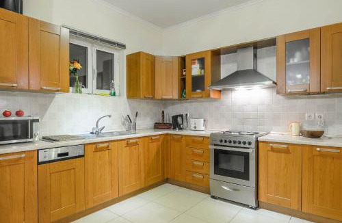 Akrotiri Villa | Parys Villas