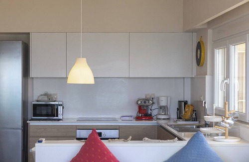 Kokinos Pirgos Apartment | Pasithea Suite | Beachfront Getaway