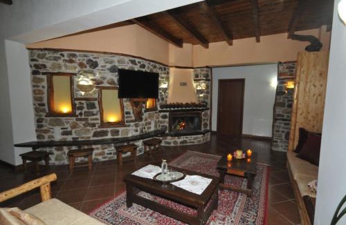 Karpenisi House | Pasithei