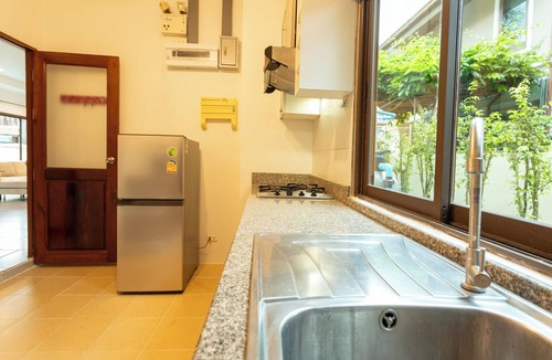 Nanai Road Apartment | Patong Bangla Walk Street City Hub V107