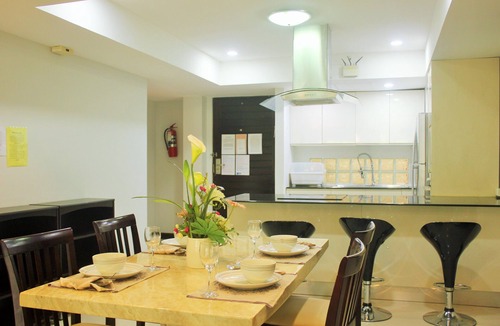 Patong Apartment | Patong Beach Spacious 3 bedroom Condo Unit