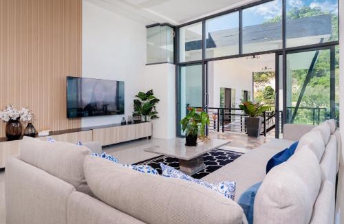 Patong Villa | Patong Cliff Villa Phuket 12 bedroom