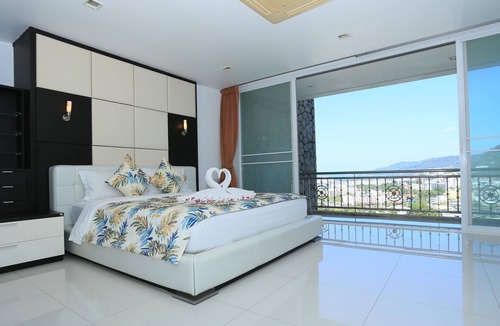 Patong Villa | Patong Seaview Villa 4BDR private Pool