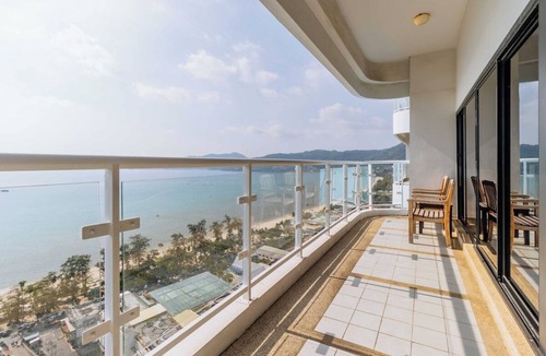 Patong Apartment | Patong Tower Biggest Steps to Beach Bangla C284