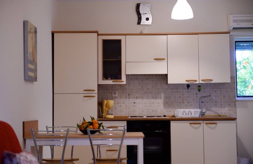 Paralia Apartment | Patras Palm Tree