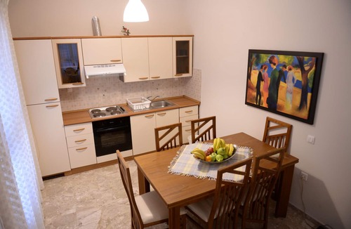 Paralia Apartment | Patras White Castle