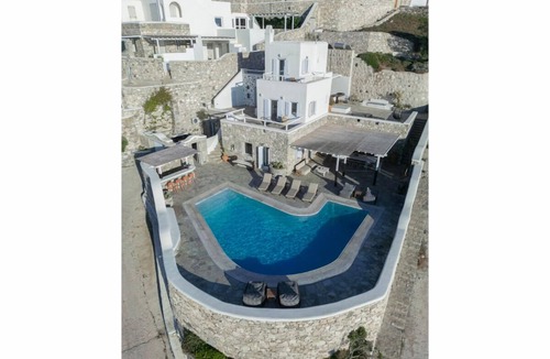 Kanalia Villa | Patron 1 Pool Sunset Villa- Seven Bedrooms