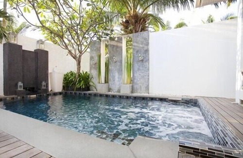 Pratumnak Hill Villa | Pattaya Pool Villa Majestic Regal Sunset