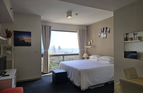 Pattaya Bay Apartment | Pattaya sea view unixx apartment charming view