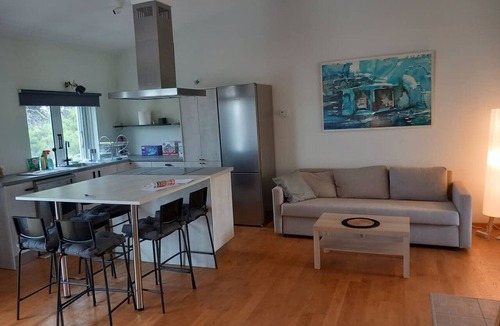 Paiania Apartment | Pavlos Loft - Garden Views Terrace in Leontari