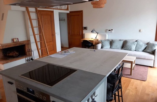 Paiania Apartment | Pavlos Loft - Garden Views Terrace in Leontari