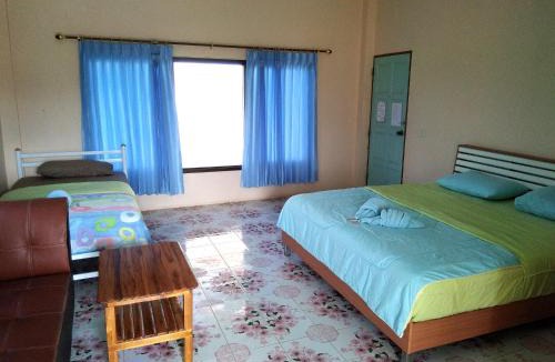 Khun Han Resort | Peace Pool Resort