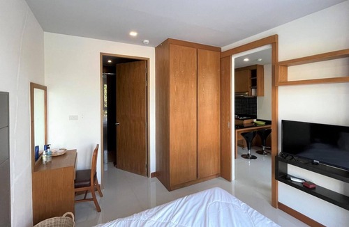 Ban Saiyuan Apartment | Peaceful Condo in Rawai, poolside apartment with washer