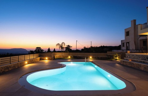 Kefalas House | Peaceful Luxury Villa with Private Pool See View and Mountain View
