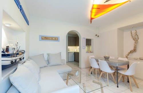 Naousa Apartment | "Pebbles" Exquisite House in the heart of Naousa