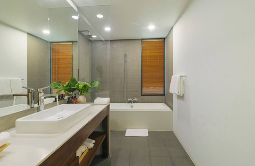 Daun Penh Hotel | Penh House Hotel